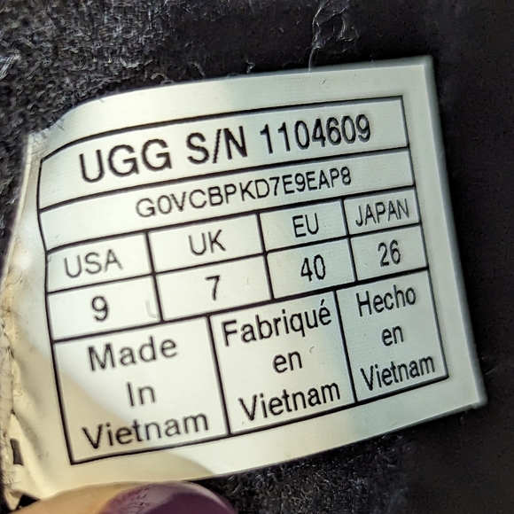 UGG Black hidden wedge women's size 9 bootie boot - Picture 8 of 8